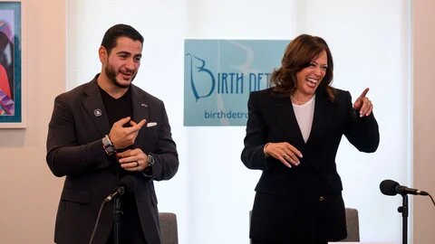 Michigan Senate candidate Abdul El-Sayed and former US Vice President Kamala Harris share a laugh at a campaign event in Detroit, on 22 September 2026 (David Guralnick/Pool/Getty Images via AFP)